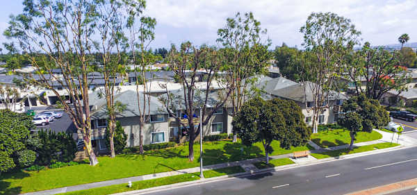 1606 Westcliff Dr. property